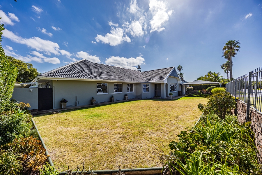 4 Bedroom Property for Sale in Beacon Bay Eastern Cape